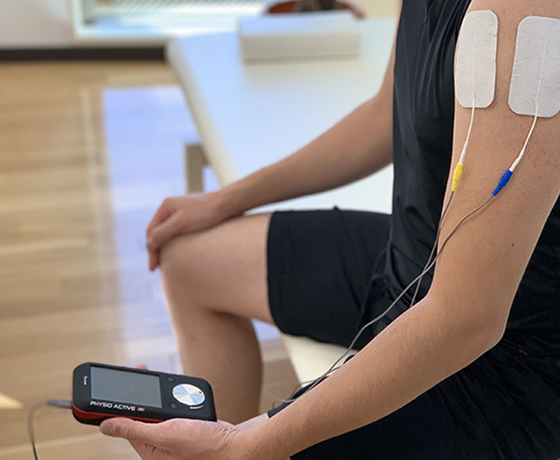 ハイボルテージ電気治療器